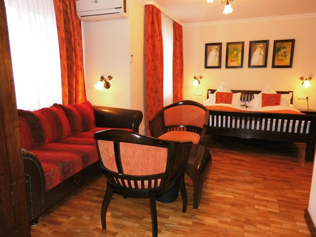Aparthotel Guzulka & Restaurant Berlim Exterior foto